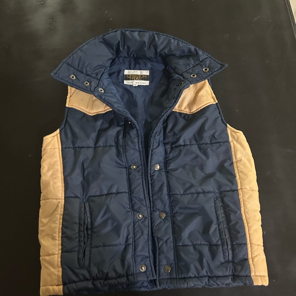 Oregon trail puffer vest